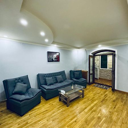 Classic Family Apart In The Center With 4 Rooms Taschkent Exterior foto